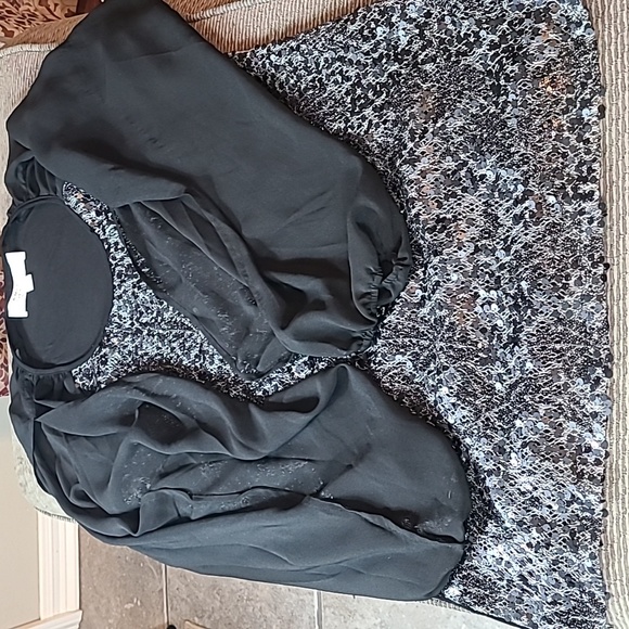 Badgley Mischka Sequined Blouse - Picture 11 of 11